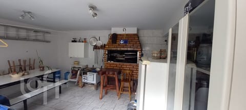 Image 18 - 276570